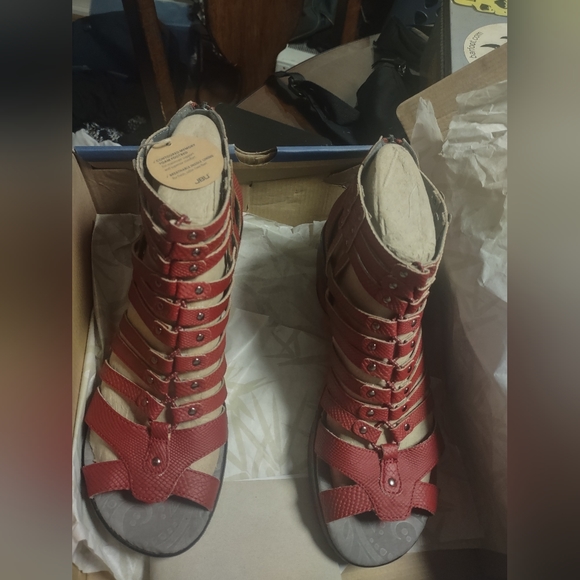 Jambu red snakeskin sandals sz 9.5 - Picture 3 of 5